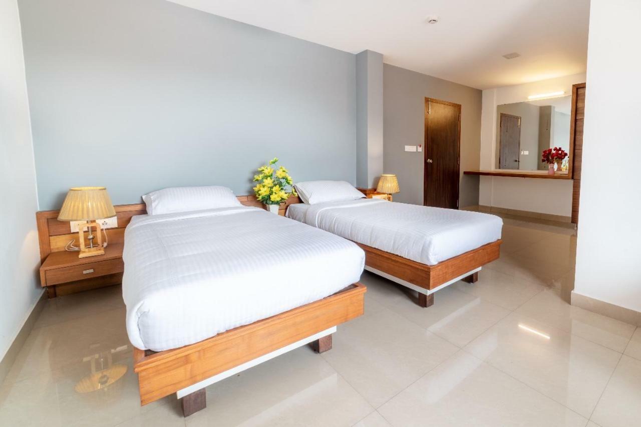 Hotel Bkm International Tellicherry Luaran gambar